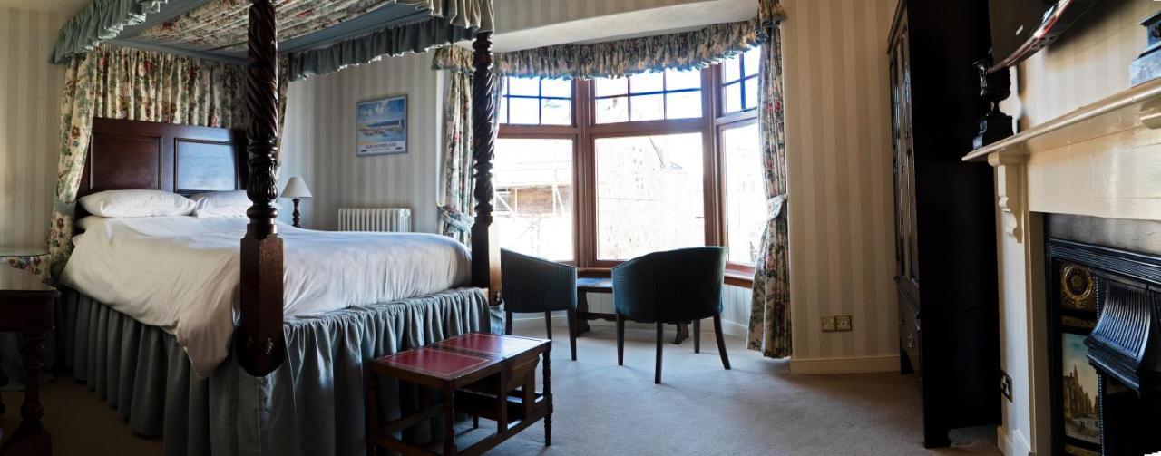 The Olde Ship Inn Seahouses Room photo
