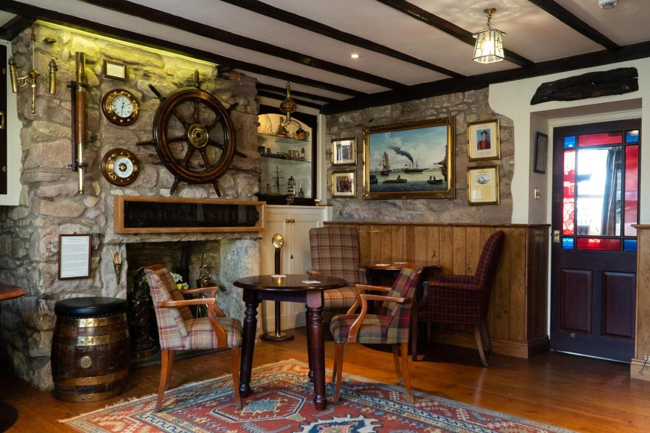 The Olde Ship Inn Seahouses Exterior photo